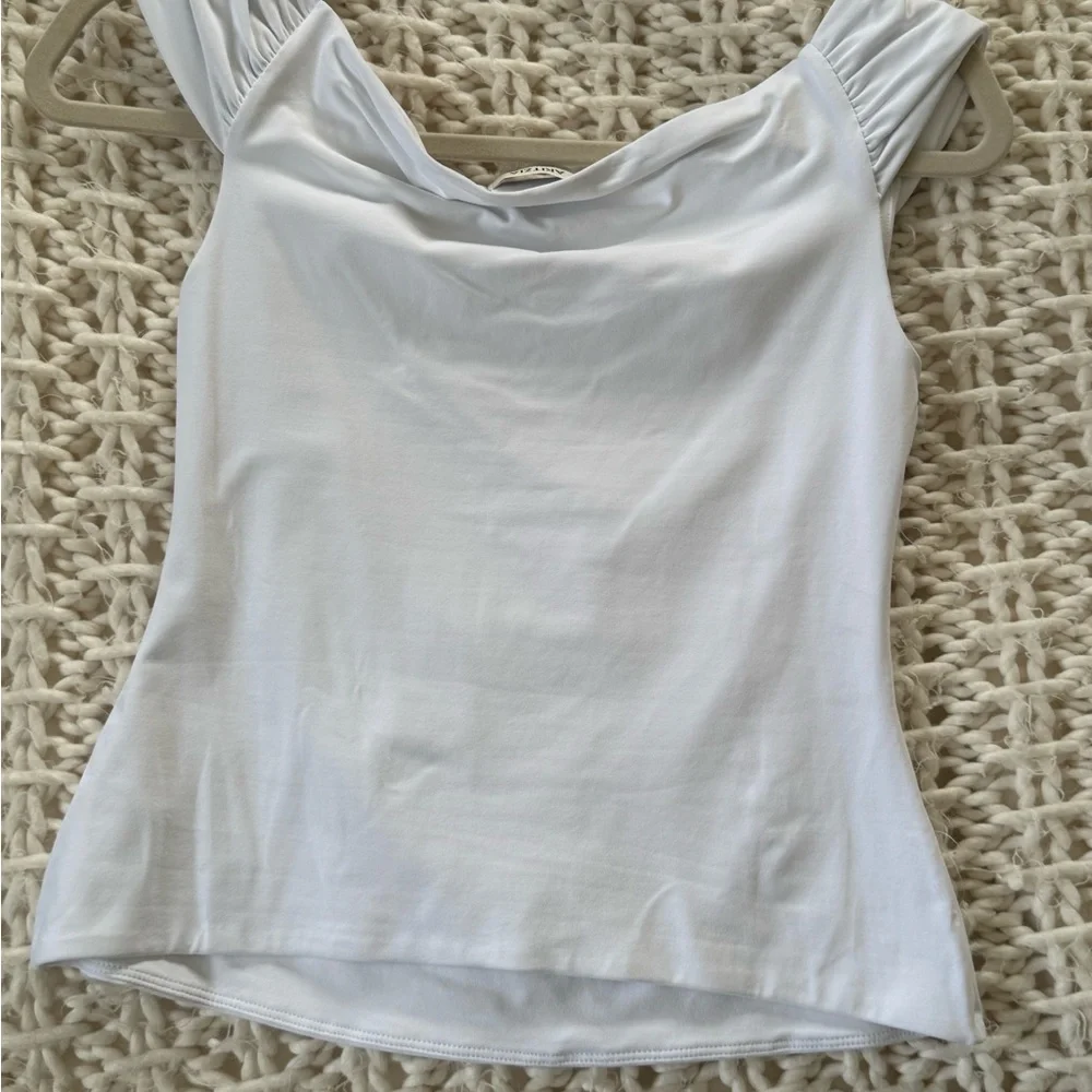 Aritzia Original Contour Ravish Top - Picture 3 of 15